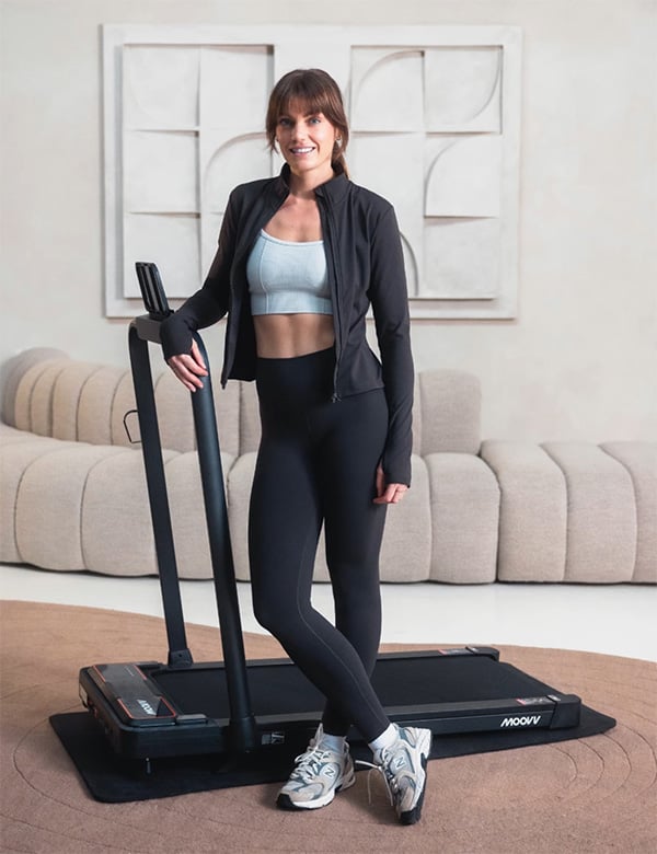 Vrouwelijk model met bruin haar Kiki M.