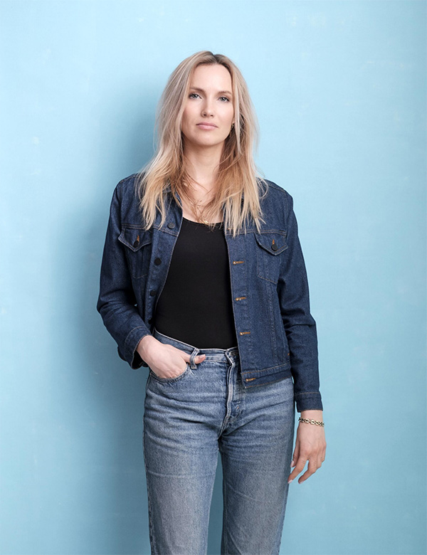 Vrouwelijk model met blond aar Marije M.
