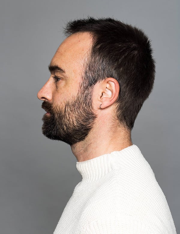 Mannelijk model met bruin haar Ron P.