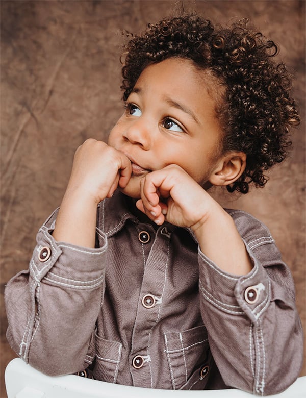 Kindermodel met krulletjes Zayne