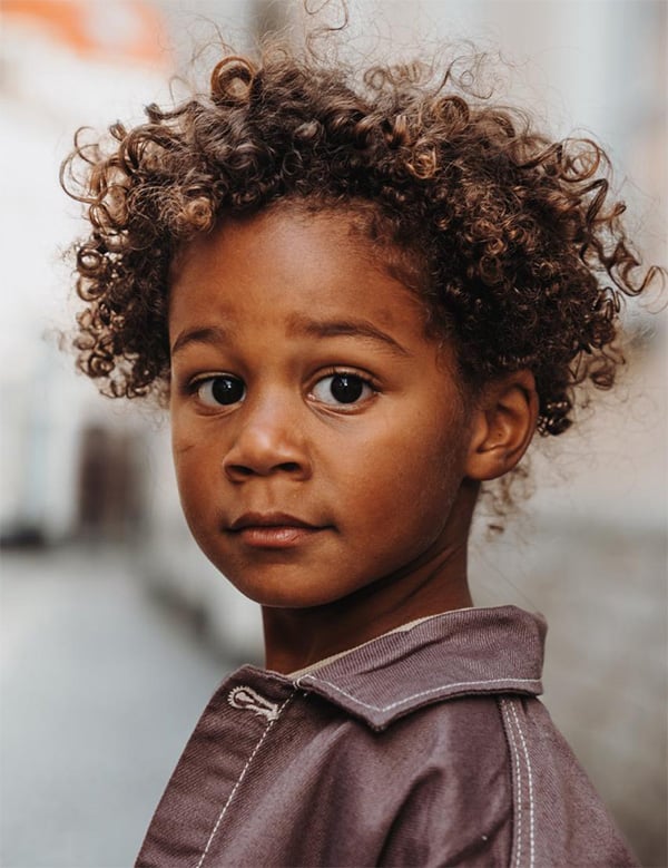 Kindermodel met krulletjes Zayne