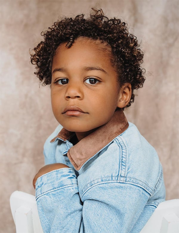 Kindermodel met krulletjes Zayne