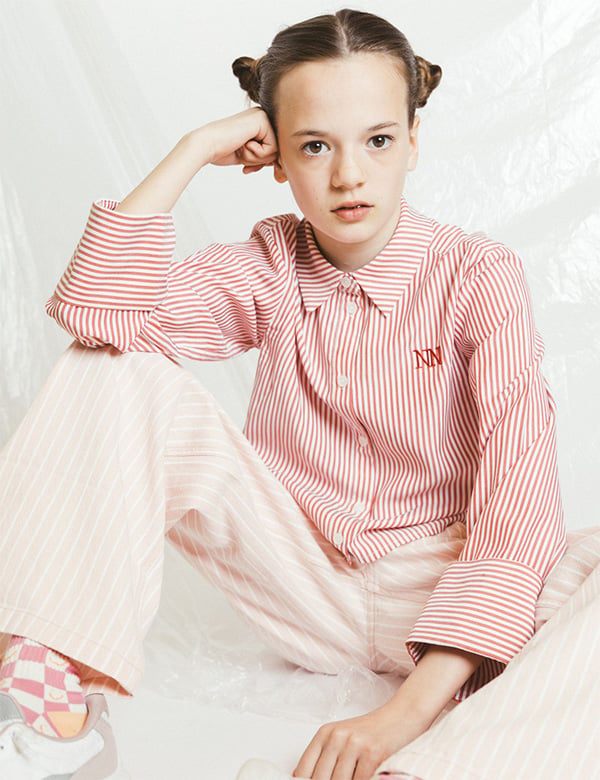 Kindermodel met donkerbruin haar Maeley