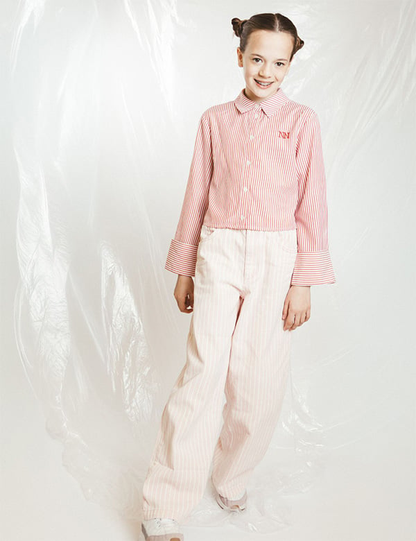 Kindermodel met donkerbruin haar Maeley