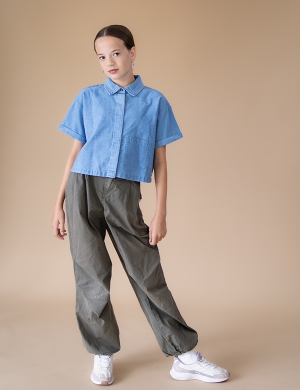 Kinderlijk model met donkerbruin haar Maeley B.