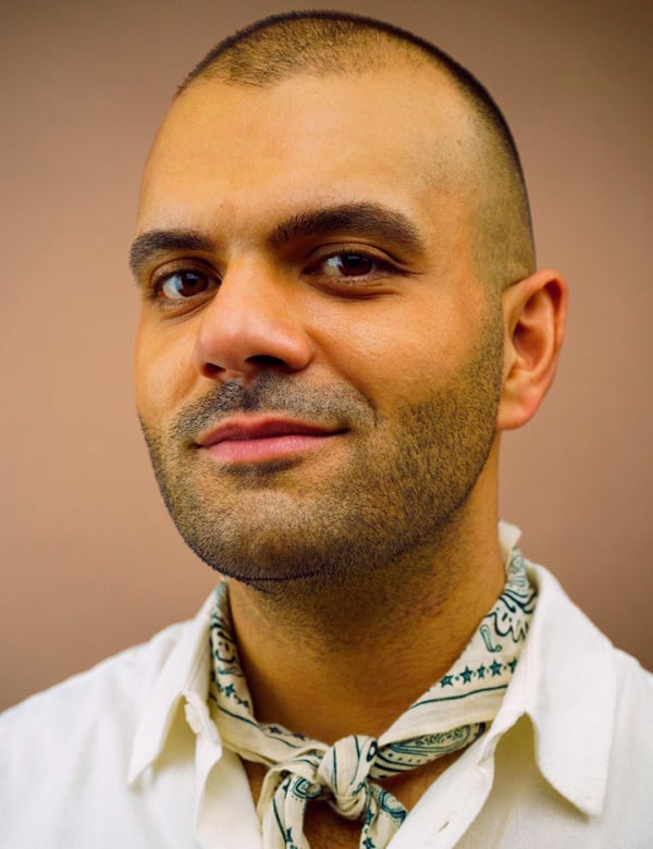 Mannelijk model met bruine ogen Erol