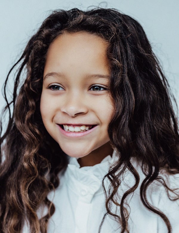 Kindermodel met bruin haar gabrielle