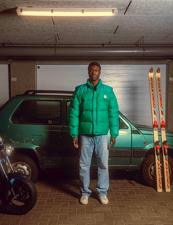 mannelijk model en UGC creator Kenson