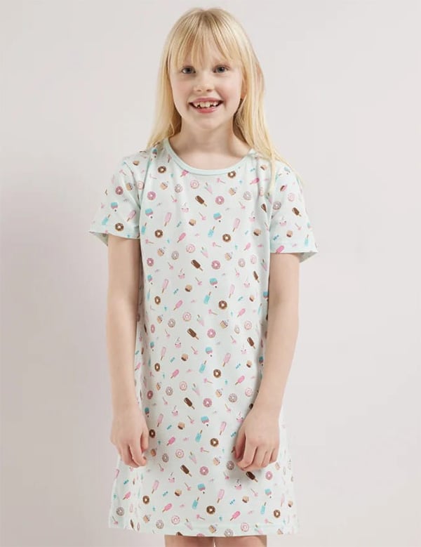 Kindermodel met blond haar Pippa W.