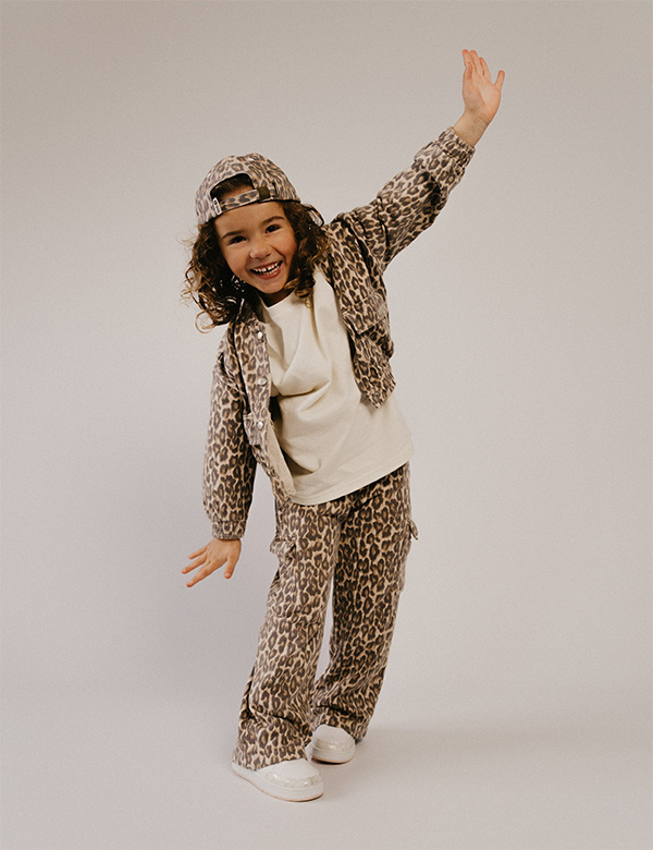Kindermodel met bruin haar Joy T.