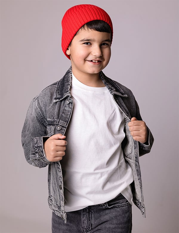 Kindermodel met bruin haar Shayan