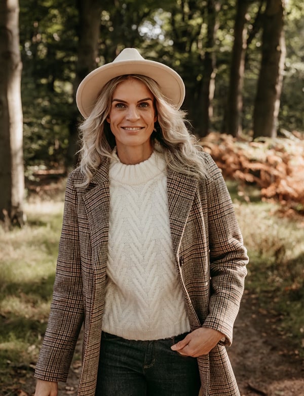 vrouwelijk model met blond haar Susan r.