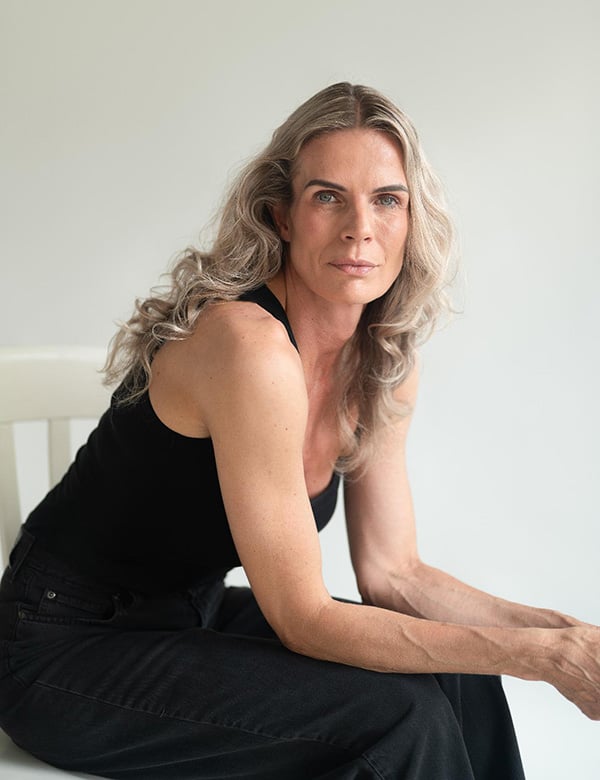 vrouwelijk model met blond haar Susan R.