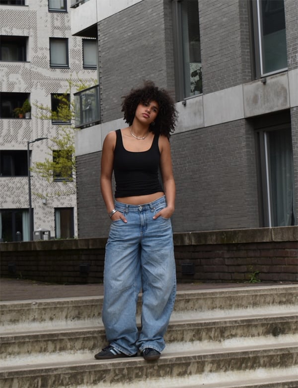 Vrouwelijk model met bruin haar Troy