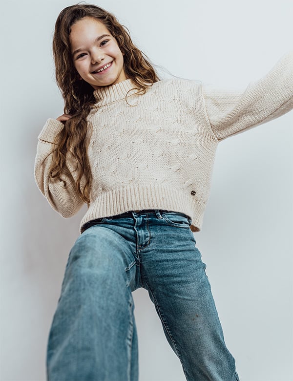 Kindermodel met bruin haar Zenne