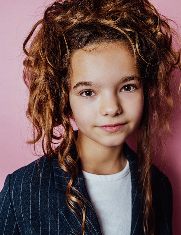Kindermodel met bruin haar Zenne