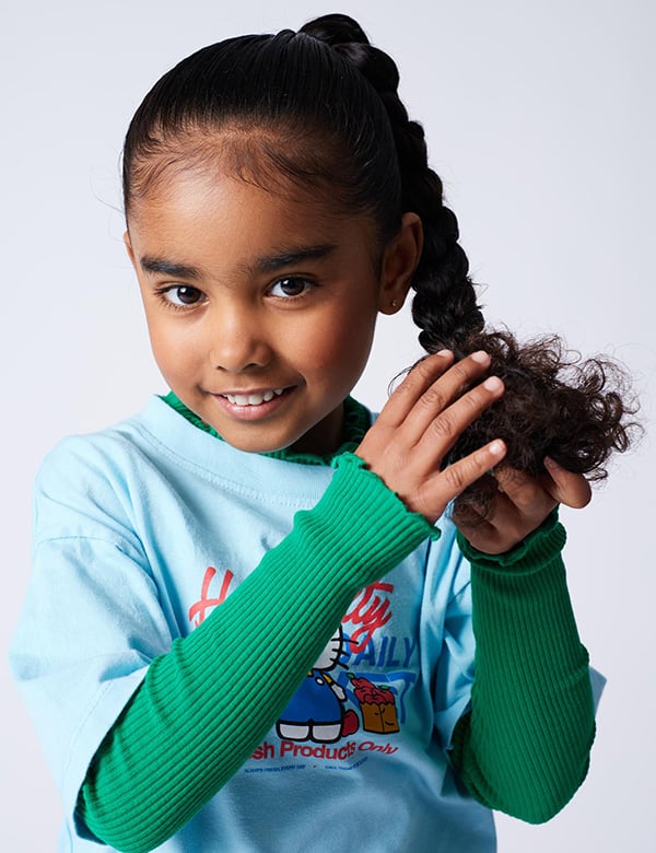 meisjes kindermodel met donker haar Alyssa K.