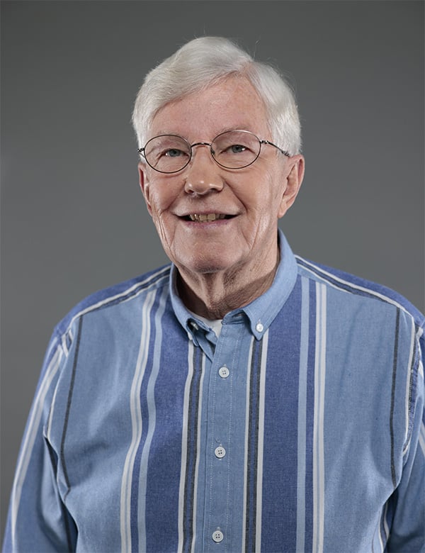 Seniorenmodel met grijs haar Ben