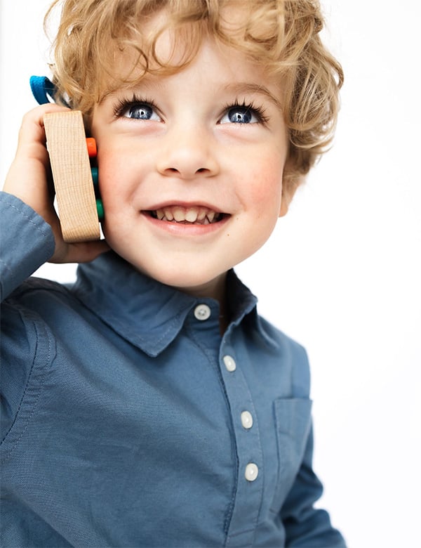 Kindermodel met blond haar Levi S.