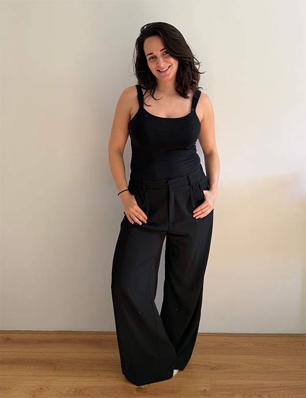 Vrouwelijk model met donkerbruin haar Nori M.