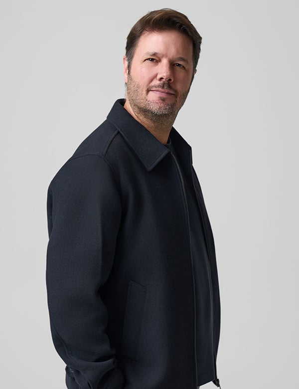 mannelijk model met donker haar Rogier B.