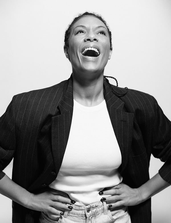 vrouwelijk model met kroeshaar Sabine V.