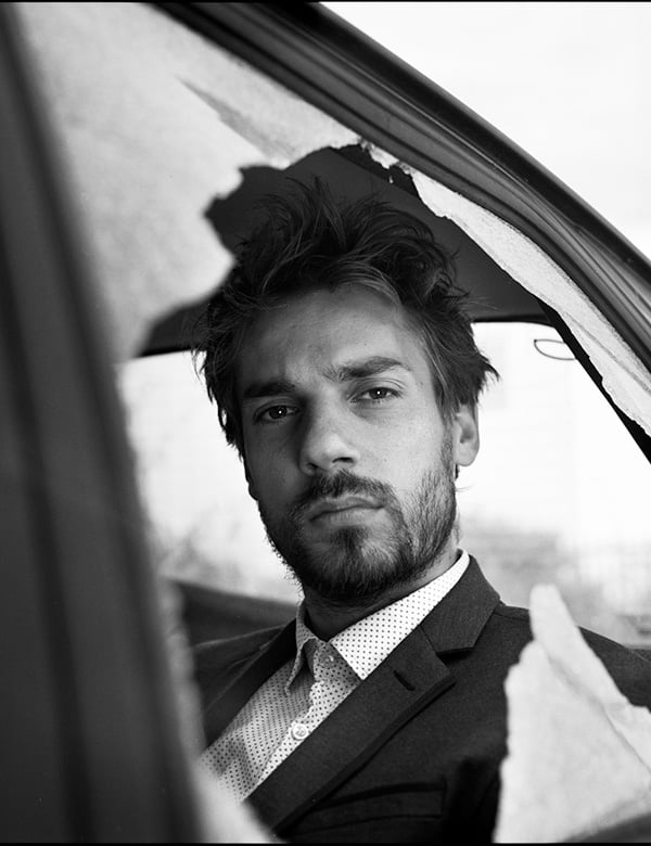 mannelijk model met donker haar Serge