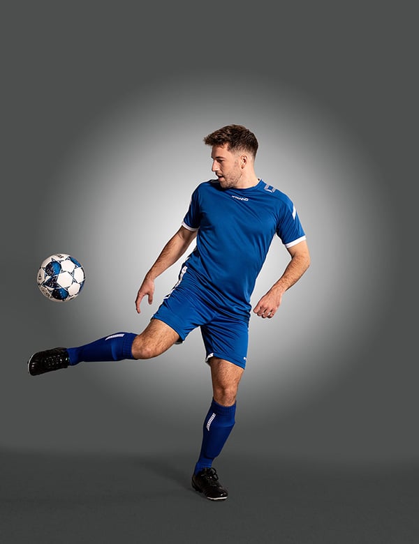 mannelijk model met bruin haar Tom Klo.