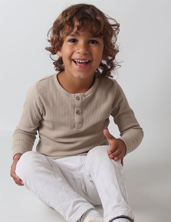 Kindermodel met bruin haar Zayn V.