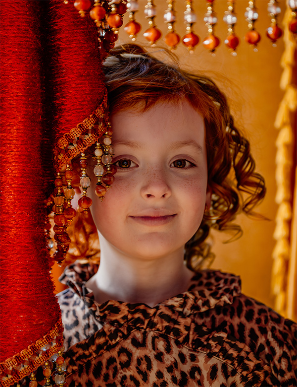 Kindermodel met rood haar Zoey Ko.