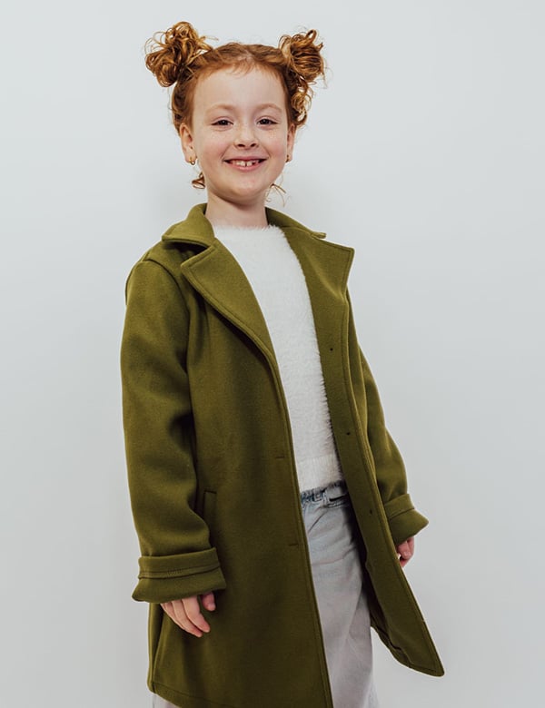 Kindermodel met rood haar Zoey Ko.