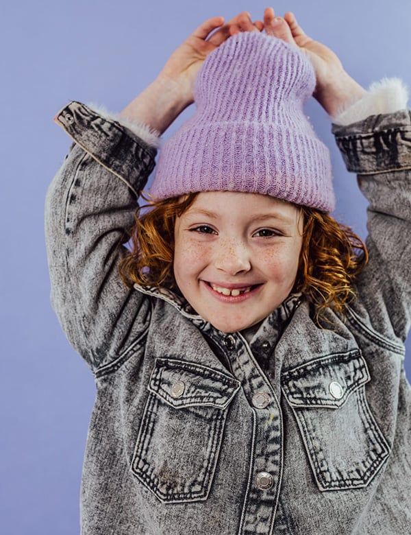 Kindermodel met rood haar Zoey Ko.