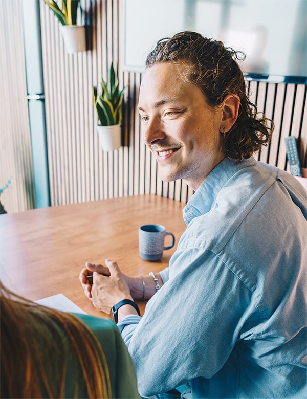 Mannelijk model met bruin haar Abel F.