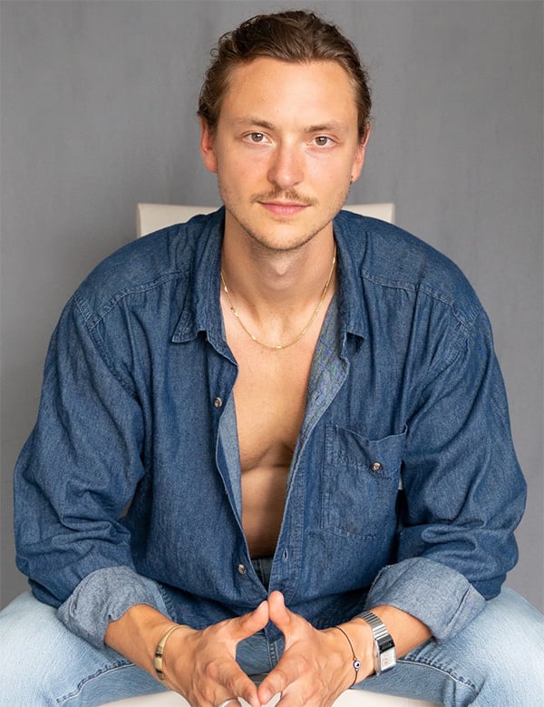 Mannelijk model met bruin haar Abel F.