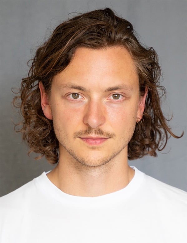 Mannelijk model met bruin haar Abel F.