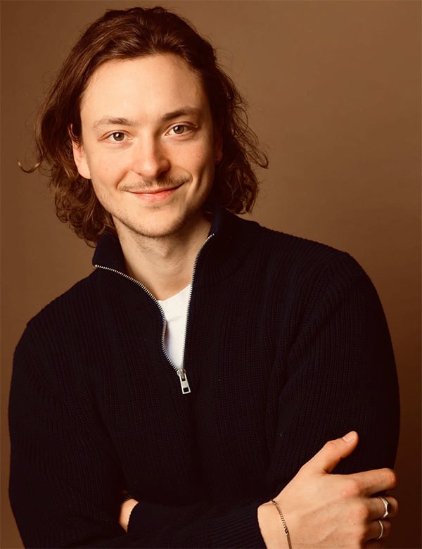 Mannelijk model met bruin haar Abel F.