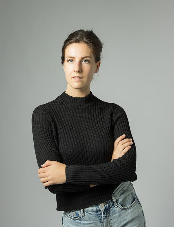 Vrouwelijk model met bruin haar Iris V.