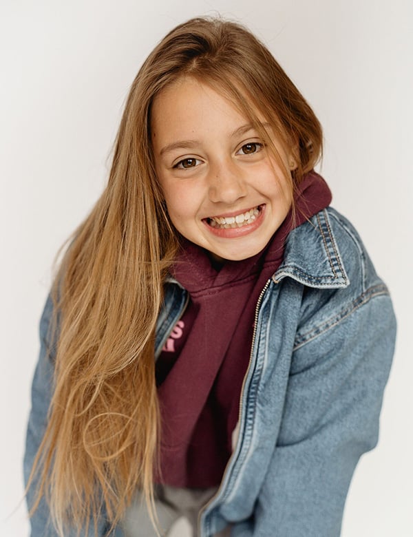 meisjes kindermodel met donkerblond haar Liv H.