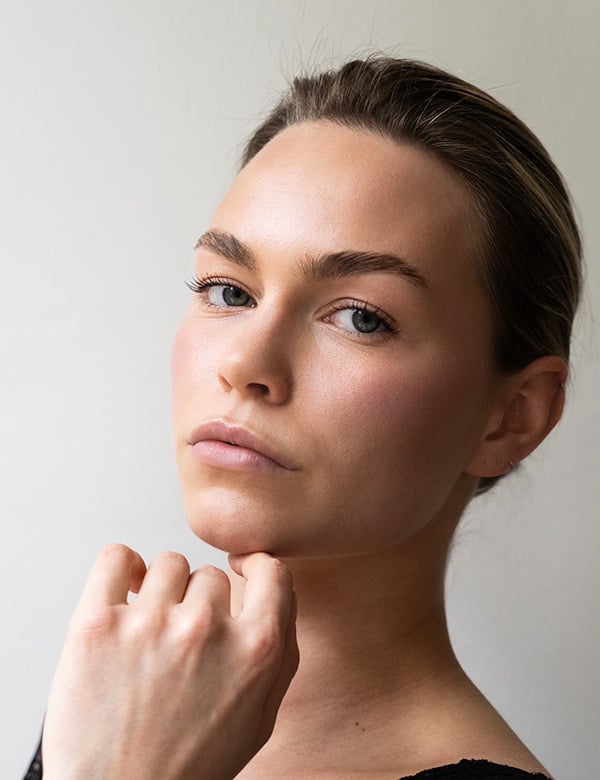 vrouwelijk model met blond haar Sterre.