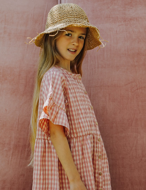 meisjes kindermodel met blond haar Tess N.