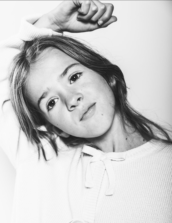 meisjes kindermodel met blond haar Tess N.