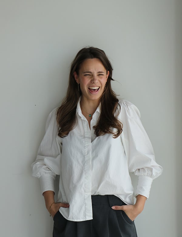 vrouwelijk model met bruin haar Zawani.