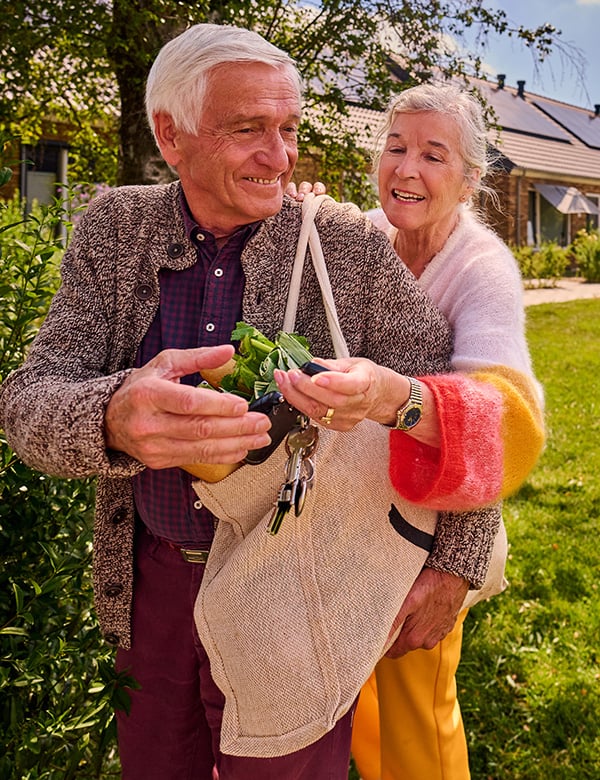 Anne & Bob.