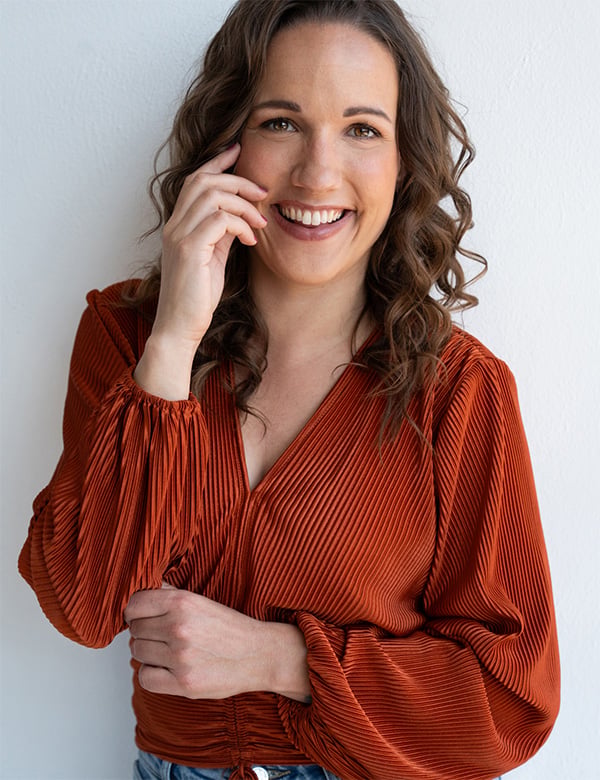 Vrouwelijk model met bruin haar Karin J.