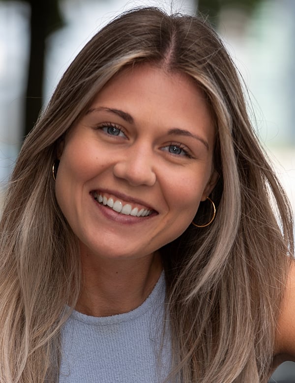 Vrouwelijk model kim co