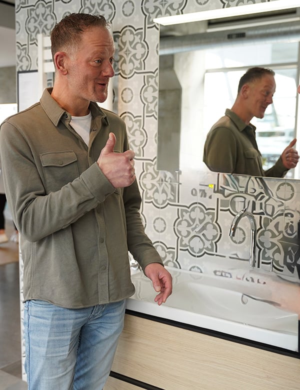 mannelijk model met blauwe ogen Robbert T.
