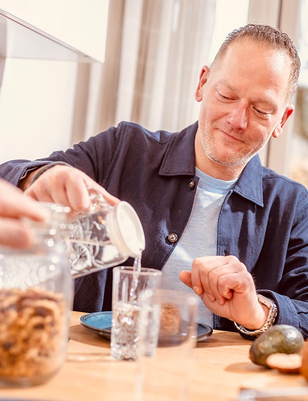 mannelijk model met blauwe ogen Robbert T.
