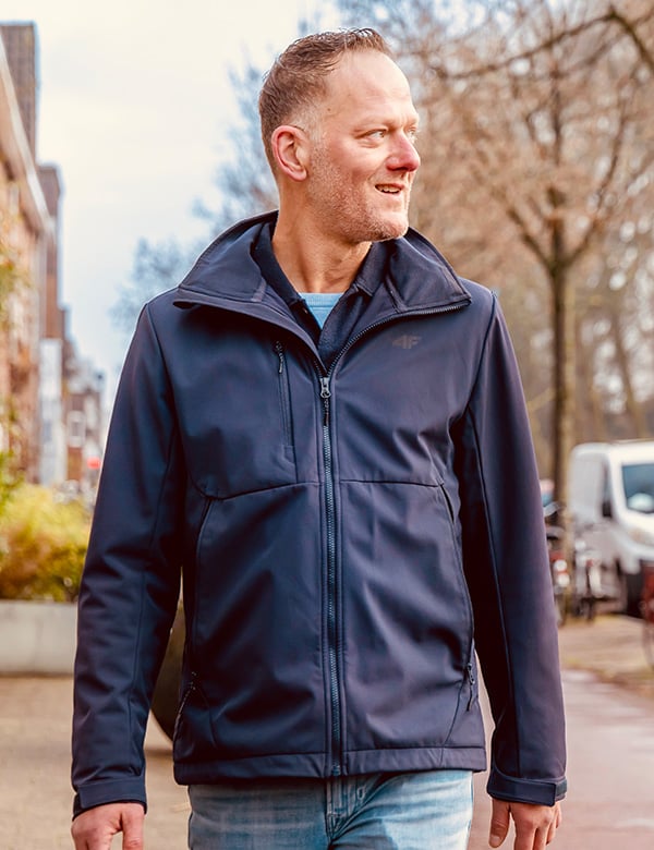 mannelijk model met blauwe ogen Robbert T.