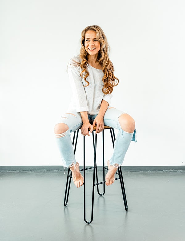 Vrouwelijk model met blond haar Angelique R.