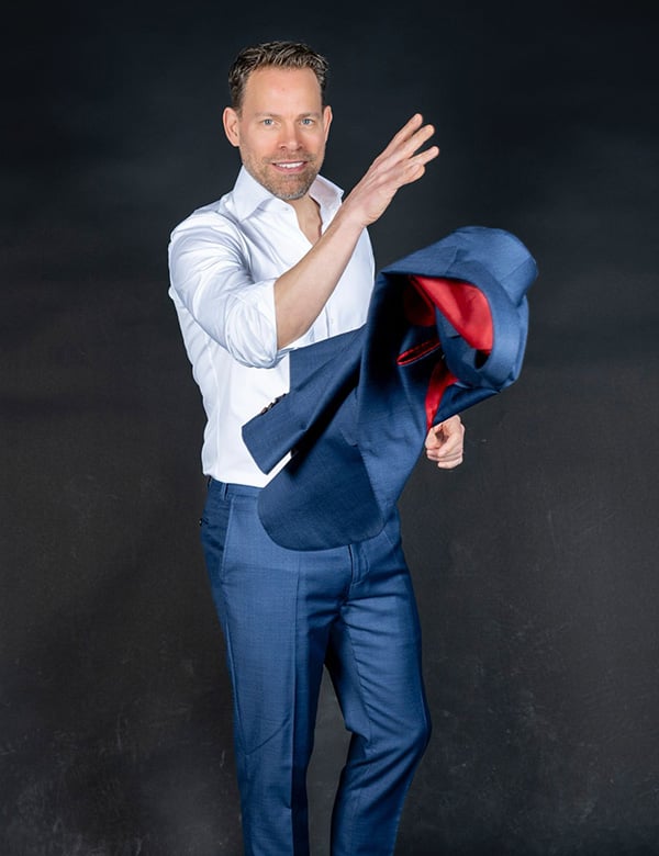 Mannelijk model met blauwe ogen Bas P.